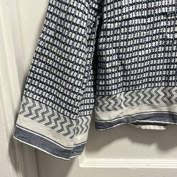 Club Monaco Top - Picture 5 of 14